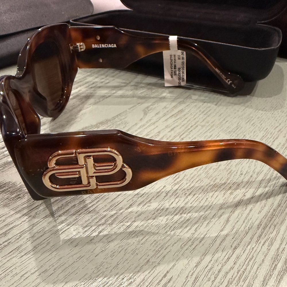 Balenciaga Round-Frame Acetate Sunglasses Havana Brown (BB0070S-30008288-007)